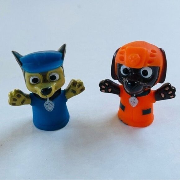 Nickelodeon Paw Patrol Finger Puppets Set of 2 Kids Toy Animal Dog Holiday Gift - Picture 1 of 7